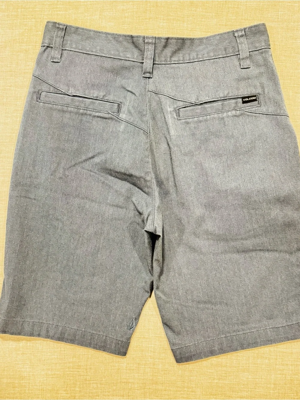 Volcom Men's Blue Flat Front Shorts